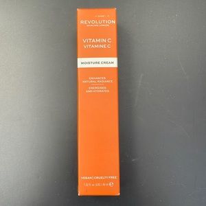 Revolution, vitamin C, moisture cream